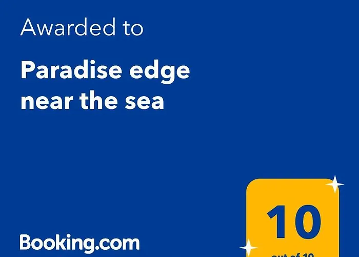 Paradise Edge Near The Sea *
